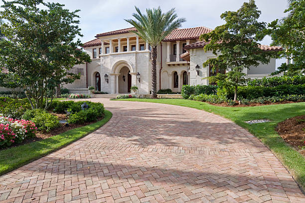 Best Professional Driveway Pavers  in Beach City, TX