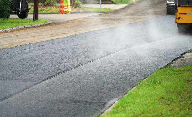 Best Driveway Paving Contractor  in Beach City, TX