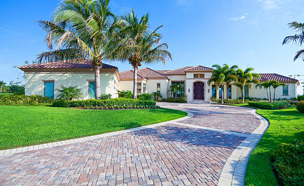 Professional Driveway Pavers in Beach City, TX